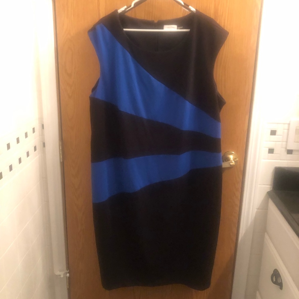 Calvin Klein Black and Blue Sheath Dress 24 W
